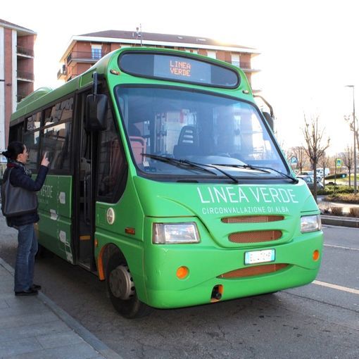 Con l’app e la tessera Bip, la navetta verde  ad Alba è tornata tranquilla