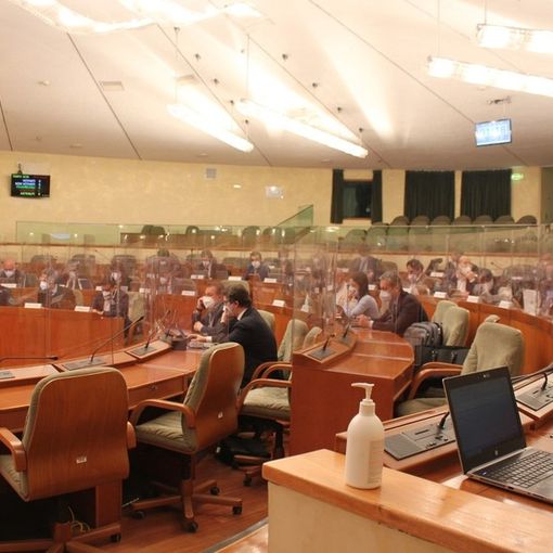 Consiglio regionale, il rinnovo delle cariche fa ancora discutere: FdI ricorre al Tar. Ma Cirio rassicura: &quot;Maggioranza non in discussione&quot;