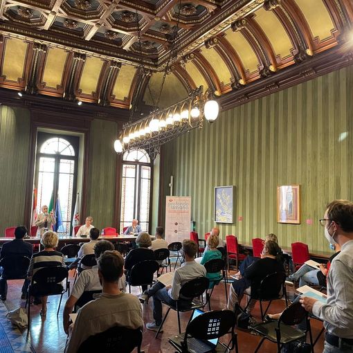 Paolo Tibaldi, Ester Marello, Francesco Cordero, Francesco Zabaldano alla presentazione tenutasi nella sala consiliare del Palazzo comunale (foto Andreana Uda)