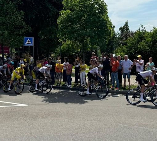 Alba ha accolto il Tour de France tinta di giallo: &quot;Una grande festa per tutta la città&quot;