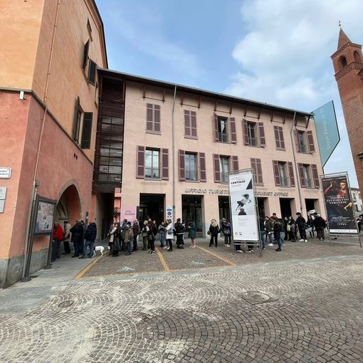 Passaporti: all'Open Day di Alba accolte 250 domande