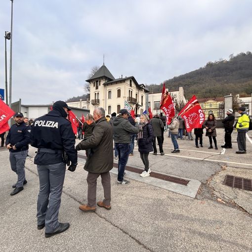 La mobilitazione sul sito di Santa Vittoria d'Alba il 27 novembre scorso