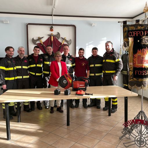 Azienda di Salmour dona un elettrotroncatore  ai Vigili del Fuoco volontari di Fossano