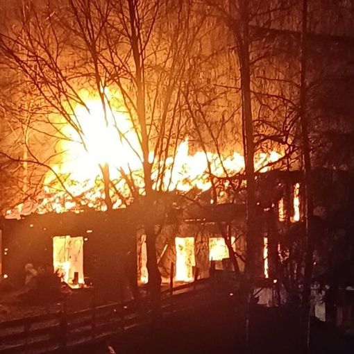 Incendio a Chiusa Pesio: &quot;L'agriturismo Coc Ner è salvo. Non cancellate le prenotazioni&quot;