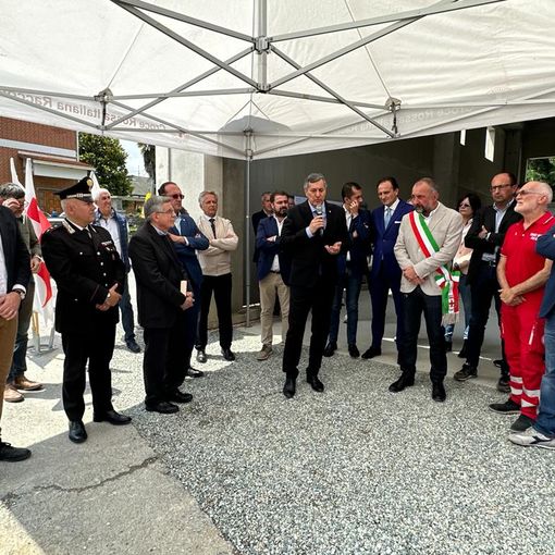 Alberto Cirio posa la “prima pietra” per la nuova sede della Croce Rossa a Barge
