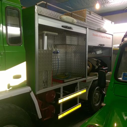 Il camion Fiat Acl 75 senza il generatore rubato