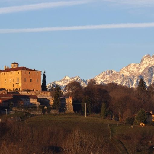 Il maniero medievale, donato al FAI da Elisabetta De Rege Provana nel 1985