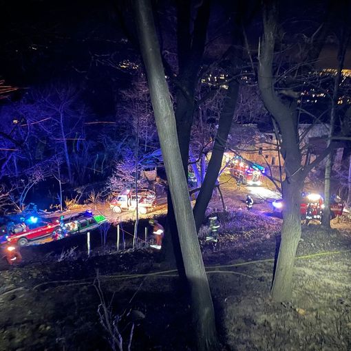 Nella notte a fuoco un bosco a Cervasca: AIB e vigili del fuoco sul posto