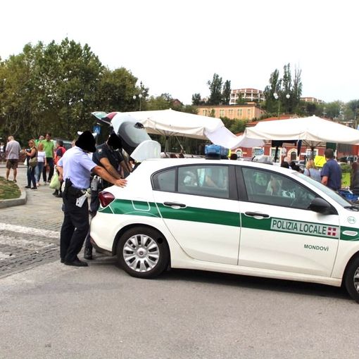 La multa dopo il comizio interrotto a Mondovì: +Europa non ci sta