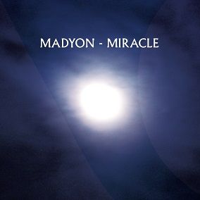 I Madyon, band di Cuneo divenuta famosa grazie a YouTube, al debutto con la primo disco