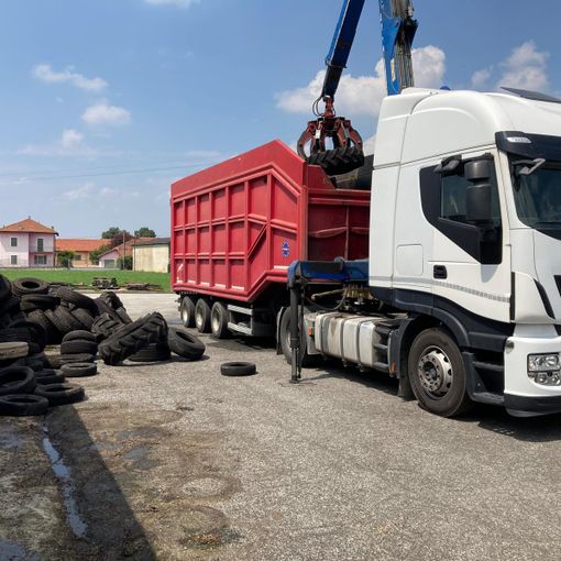 Pneumatici fuori uso a Murello: raccolti 3.800 pezzi provenienti dal mondo agricolo