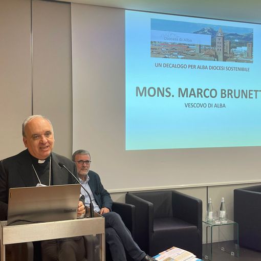 Il vescovo di Alba, Mons. Marco Brunetti