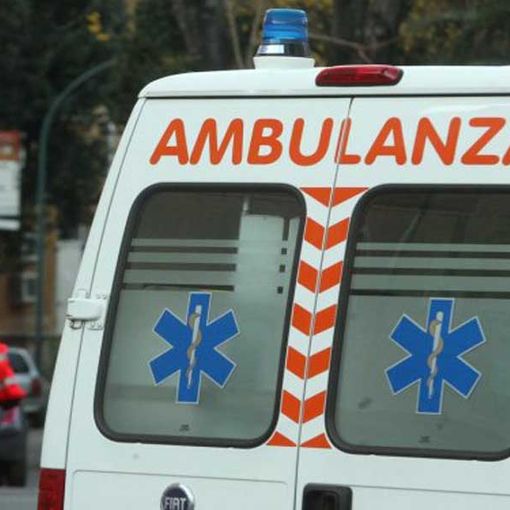 Auto si cappotta a Fossano in frazione San Sebastiano