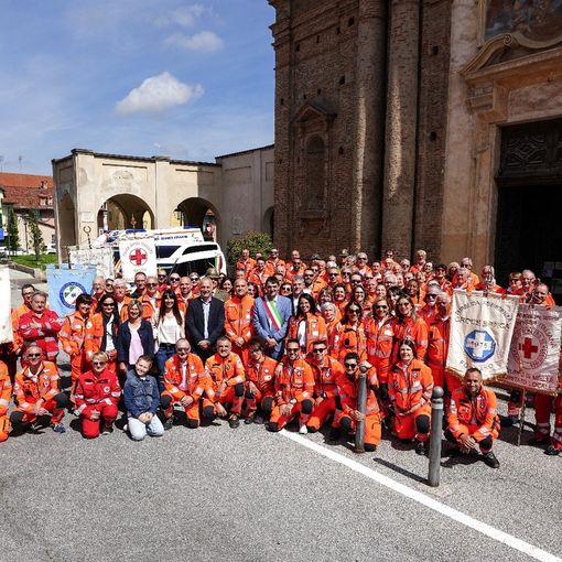 La Croce Bianca di Fossano in festa con la consegna delle medaglie ai volontari