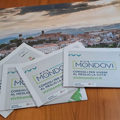 &quot;Vivi Mondovì&quot;: in distribuzione a tutti i cittadini l'opuscolo informativo del Comune su parcheggi, trasporto pubblico, aree verdi e viabilità