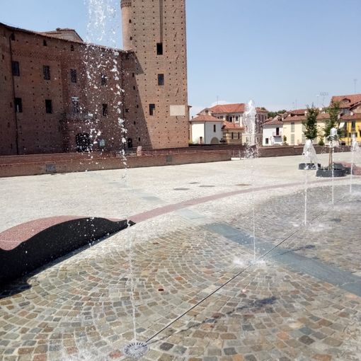 Chiusura fontana di piazza Castello a Fossano: retroscena di un finale a sorpresa