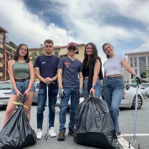 Giovani Rotarac Monviso e Interac Saluzzo impegnati nella pulizia di aree verdi a Saluzzo