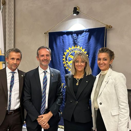 Silvio Tavella presidente Rotary Saluzzo, Natale Spineto Governatore Distretto, Viola Gastaldi e Luisa Frandino