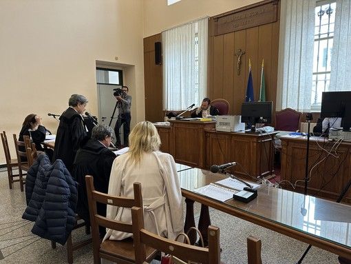 L'udienza al Tribunale di Cueno