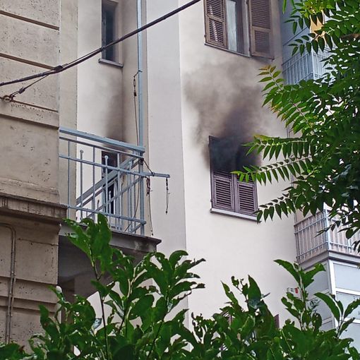 le foto del principio di incendio