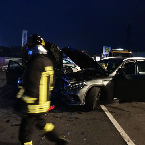 Scontro tra due mezzi sulla Circonvallazione di Fossano