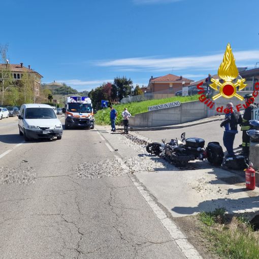 Scontro tra auto e moto a Vezza d'Alba, un ferito trasportato all'ospedale di Verduno