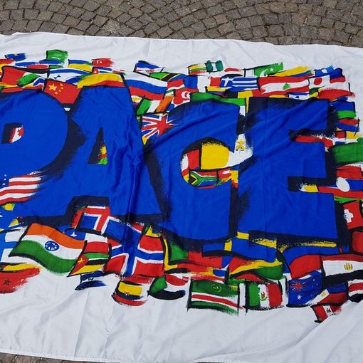 Cuneo, la Marcia Mondiale per la Pace si avvicina: in via Roma il &quot;no&quot; a tutte le guerre