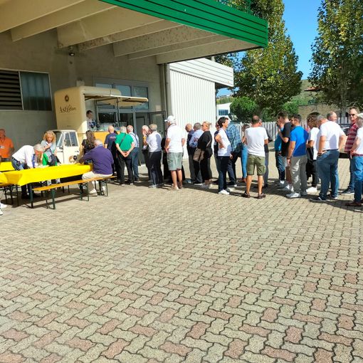 Alcuni momenti del raduno di auto storiche