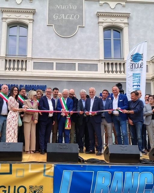 Anciue 2026: Dronero si colora di azzurro mare, allegria e tradizione