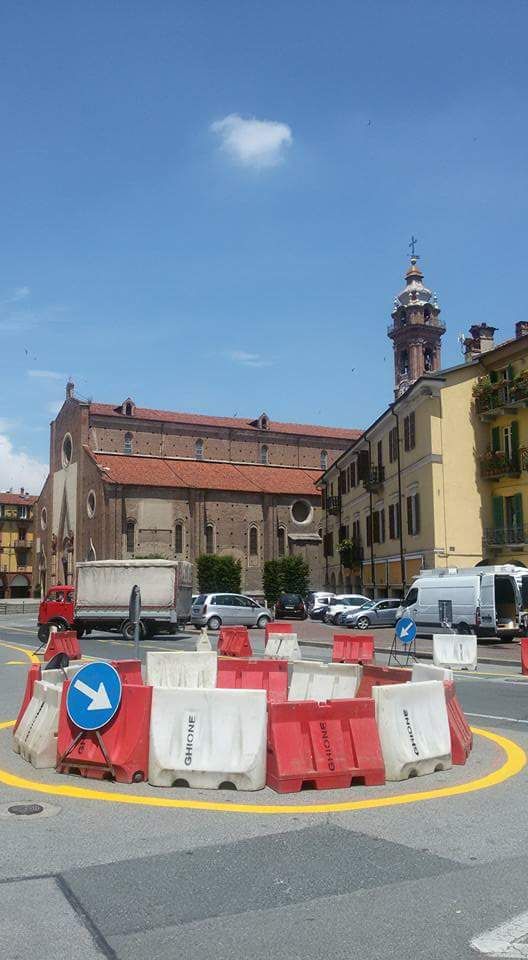 La nuova rotonda di piazza Risorgimento a Saluzzo