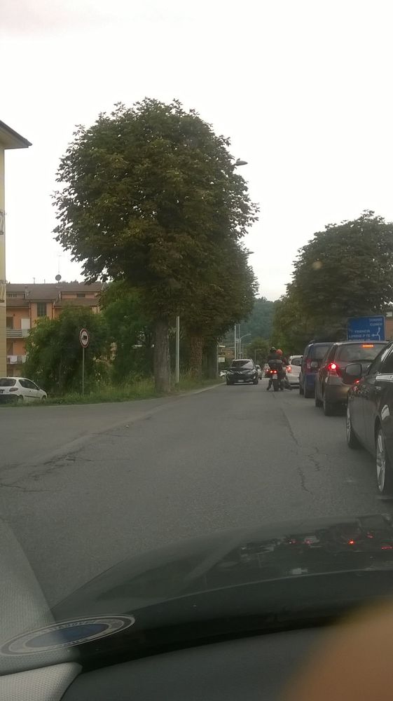 Code chilometriche tra Roccavione e Borgo San Dalmazzo Code chilometriche tra Roccavione e Borgo San Dalmazzo