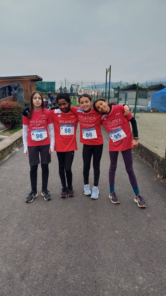 Le ragazze dell'Atletica Mondovì a Valdengo