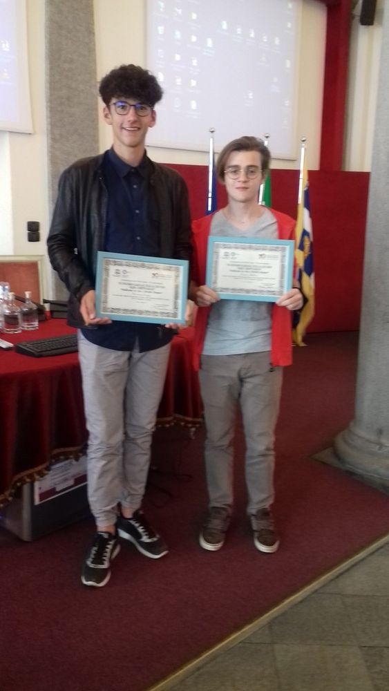 Diritti umani dell'Unesco: premiati due alunni cuneesi Diritti umani dell'Unesco: premiati due alunni cuneesi