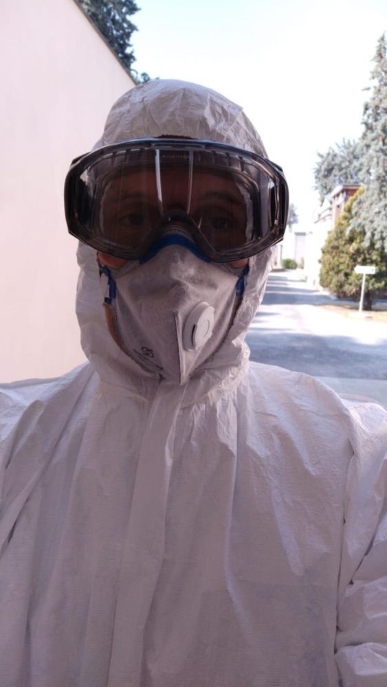 Coronavirus, gli addetti alle pulizie, gli operatori cimiteriali, i cantonieri e gli altri: “Stiamo lavorando per voi” Coronavirus, gli addetti alle pulizie, gli operatori cimiteriali, i cantonieri e gli altri: “Stiamo lavorando per voi”