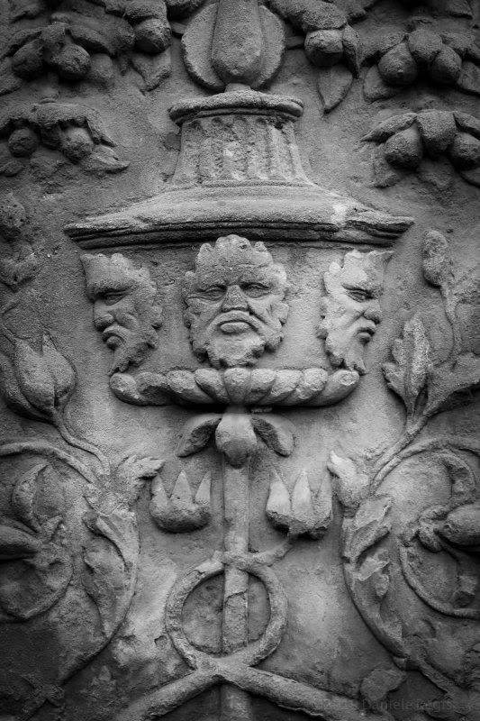 Monumenti misterici del '500 nell'obiettivo di Daniele Regis