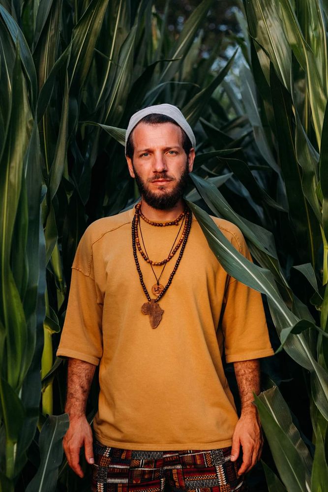 A Racconigi arriva il cantautore palermitano Francesco Riotta