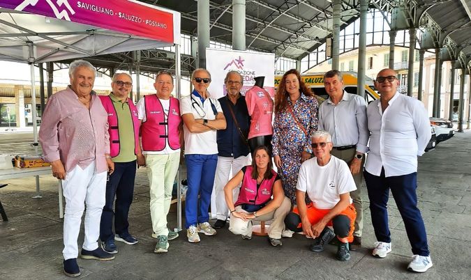 Saluzzo, il gruppo di professionisti sanitari impegnati al Villaggio del cuore in occasione del Giro d'Italia Women 2026