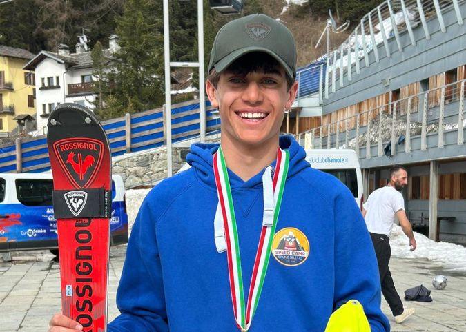 SCI ALPINO / Il valdostano di origini villanovesi Pietro Seletto conquista l'oro nello slalom dei campionati italiani children