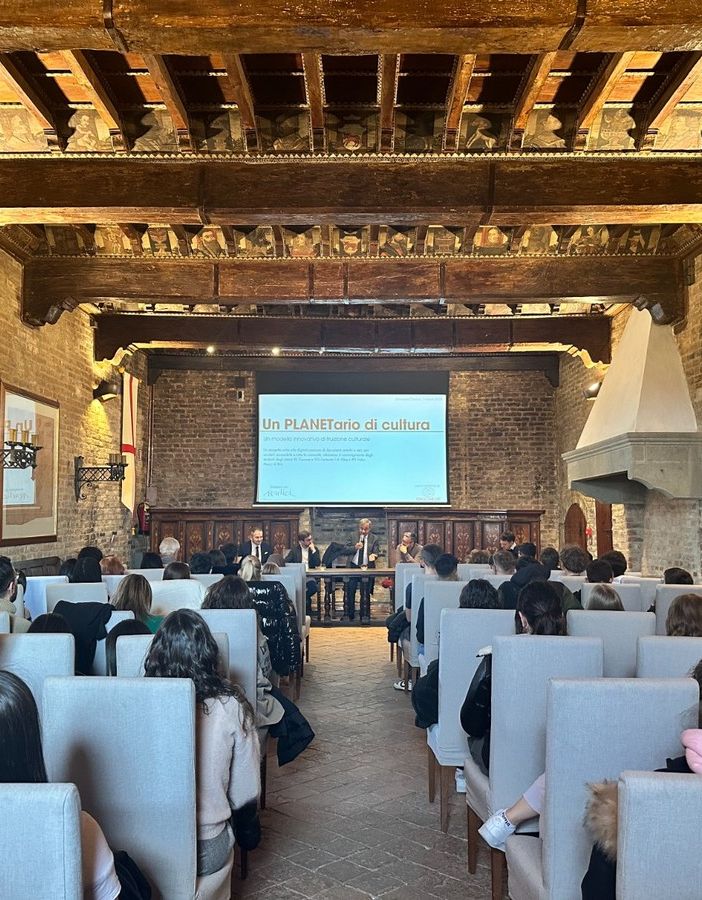 Il progetto &quot;Un PLANETario di Cultura&quot; si è rivelato un'opportunità unica per avvicinare i giovani alla cultura