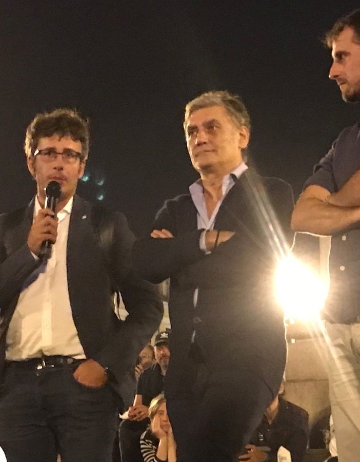 Lauria con il filosofo Diego Fusaro in una serata sulla libertà vaccinale a Cuneo