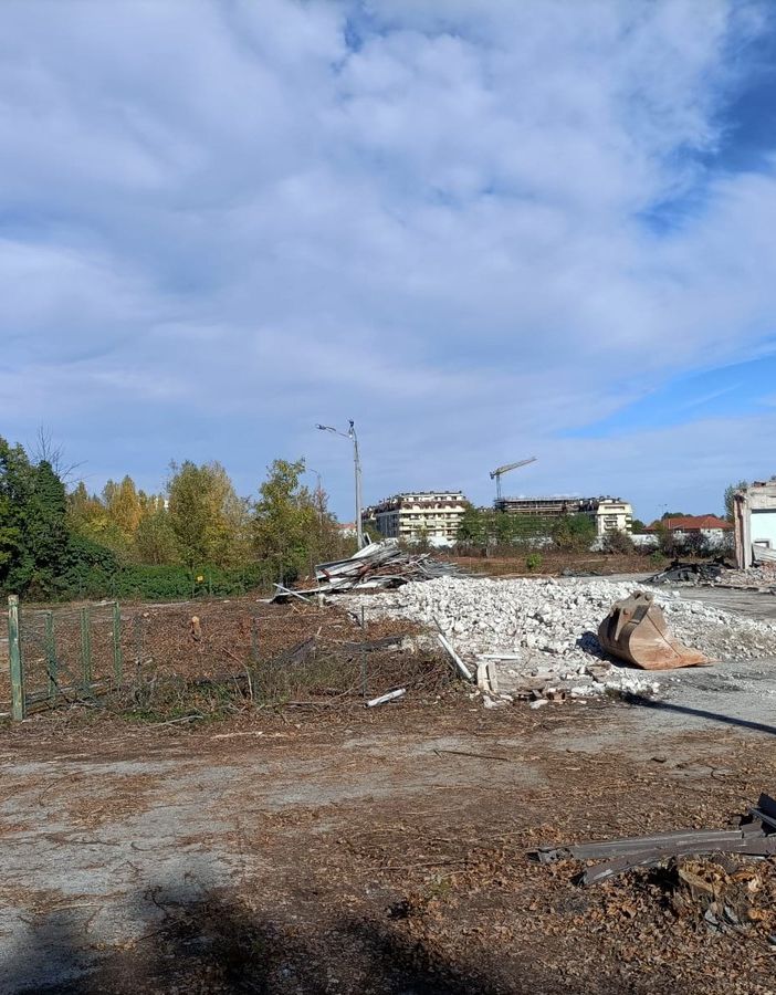 In arrivo il McDrive a Cuneo? Partite le demolizioni nell'area ex Enel