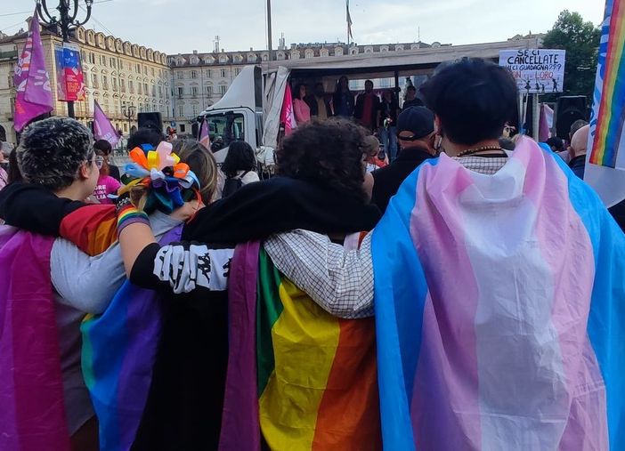 Comunicazione sui minori, in Piemonte un “sì” storico: vale anche per le unioni civili dello stesso sesso