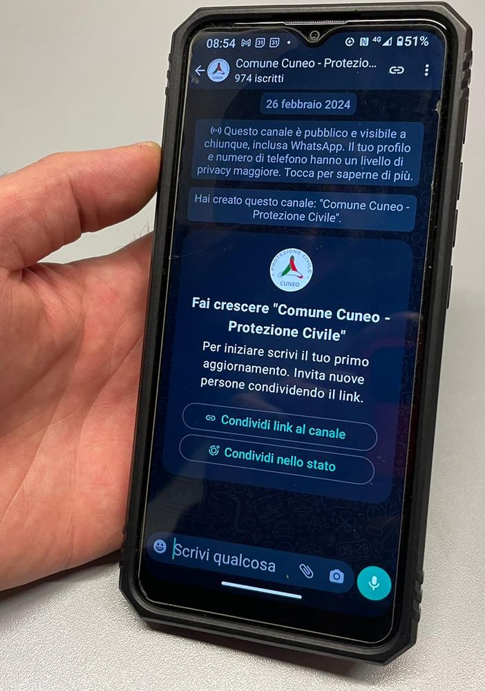 Il Comune di Cuneo attiva un canale WhatsApp per informare i cittadini in caso di emergenza
