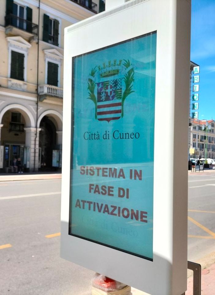 Le nuove paline intelligenti di Cuneo in attivazione entro la fine di maggio