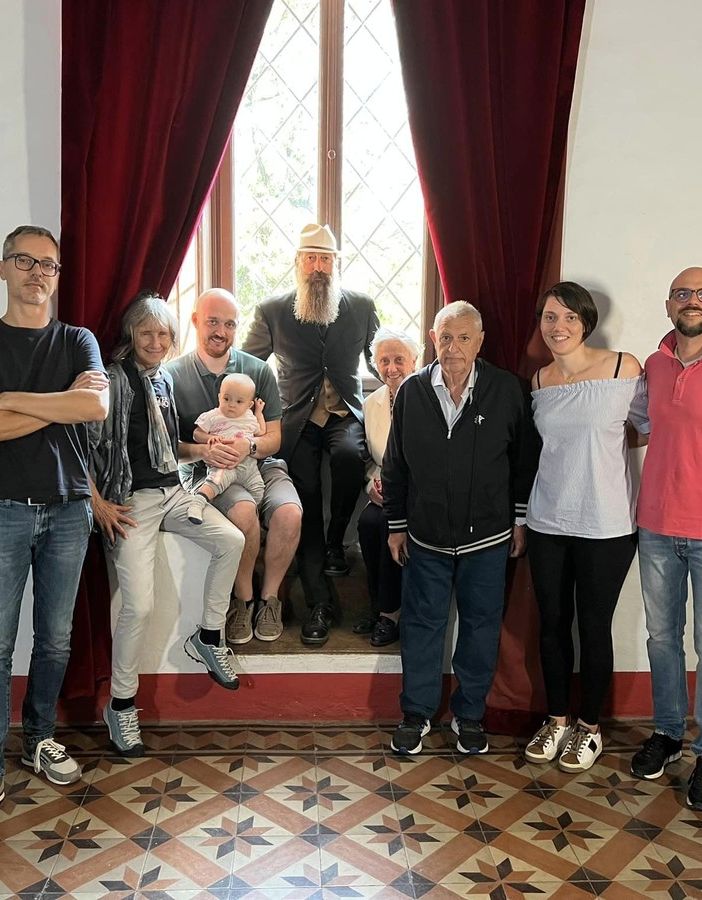 Le riprese del docufilm al castello di Rovasenda, nel Vercellese, con gli eredi della famiglia nobiliare assieme a Valter Lunetti attore, che impersona il noto ampelografo con Diego Ponzo e Daniele Trucco