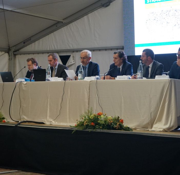 Banca di Cherasco aderisce al Gruppo Cassa Centrale: in 1.000 dicono sì