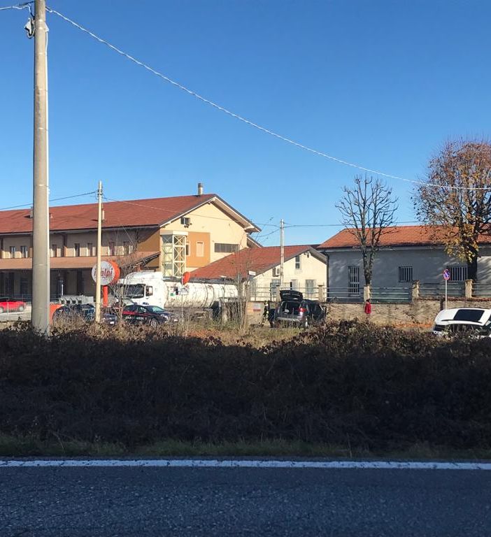 Scontro tra due suv a Peveragno in via Beinette