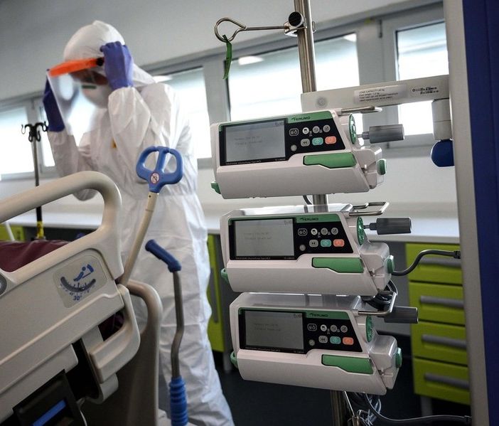 Coronavirus: in Granda sette decessi, ma aumentano i guariti rispetto ai positivi