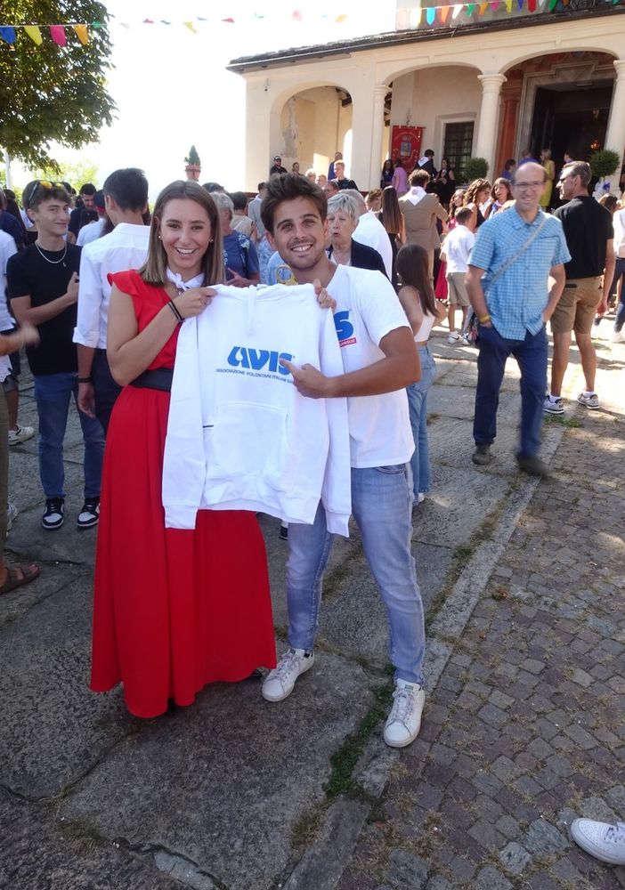 Festa delle leve a Borgo: ai neodiciottenni donatori consegnate le felpe dell'Avis