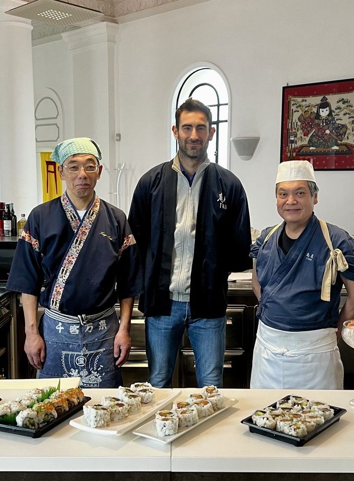 Torii Original Japanese Restaurant apre le porte al capitano Iacopo Botto del Cuneo Volley